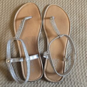385 fifth Sandals